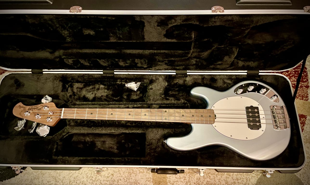 Sterling by Music Man StingRay Ray34 Maple Fingerboard Electric