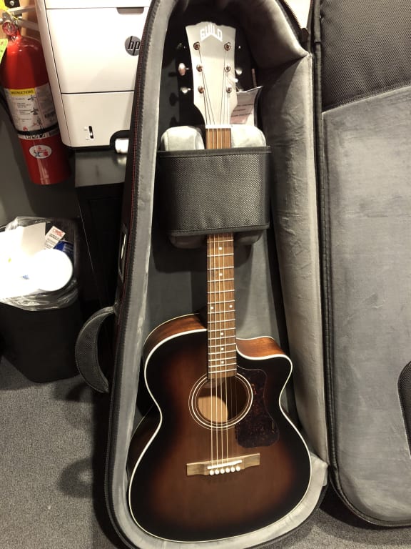 Guild OM-240CE Orchestra Acoustic-Electric Guitar Oxblood Burst