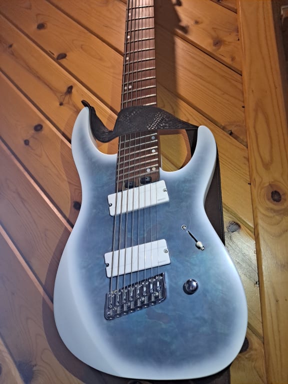 Legator N8FOD Ninja Overdrive 8 8-String Electric Guitar Legator N8FOD Ninja Overdrive 8 8-String Electric Guitar