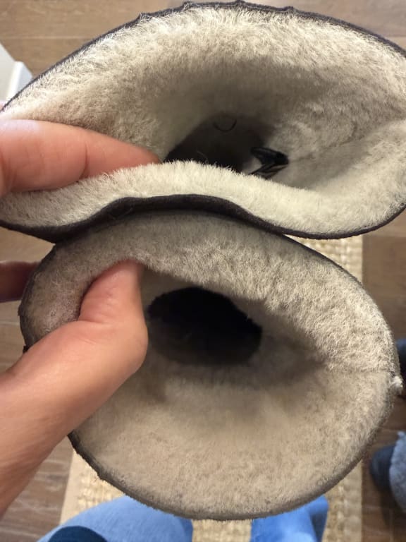 Customer Image Captioned: Still great mittens, just not as thick anymore