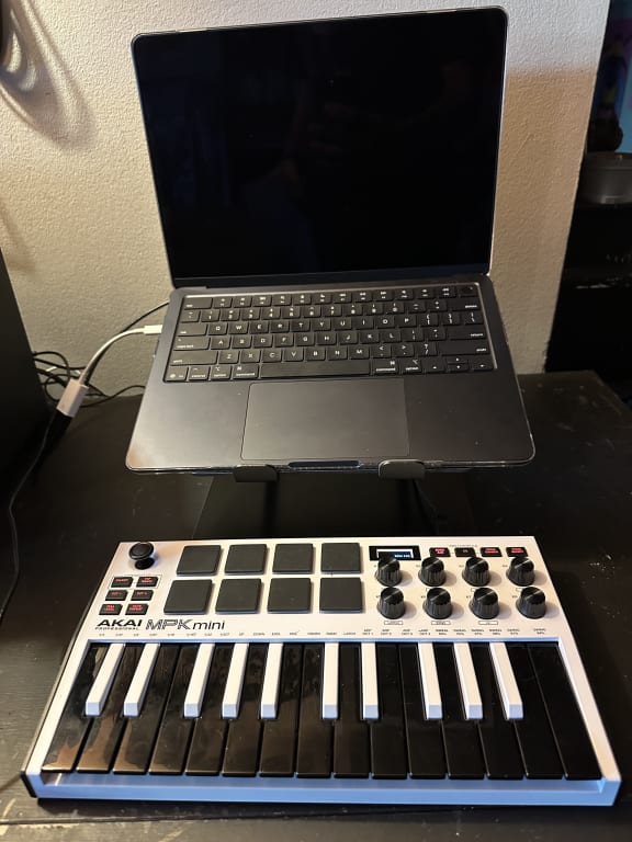 Akai Professional MPK mini mk3 Keyboard Controller Black on Black