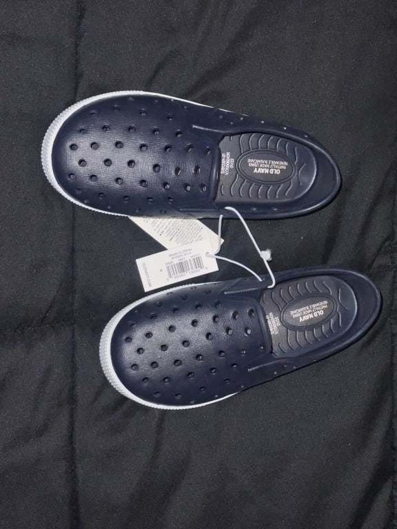 Old navy cheap perforated slip ons