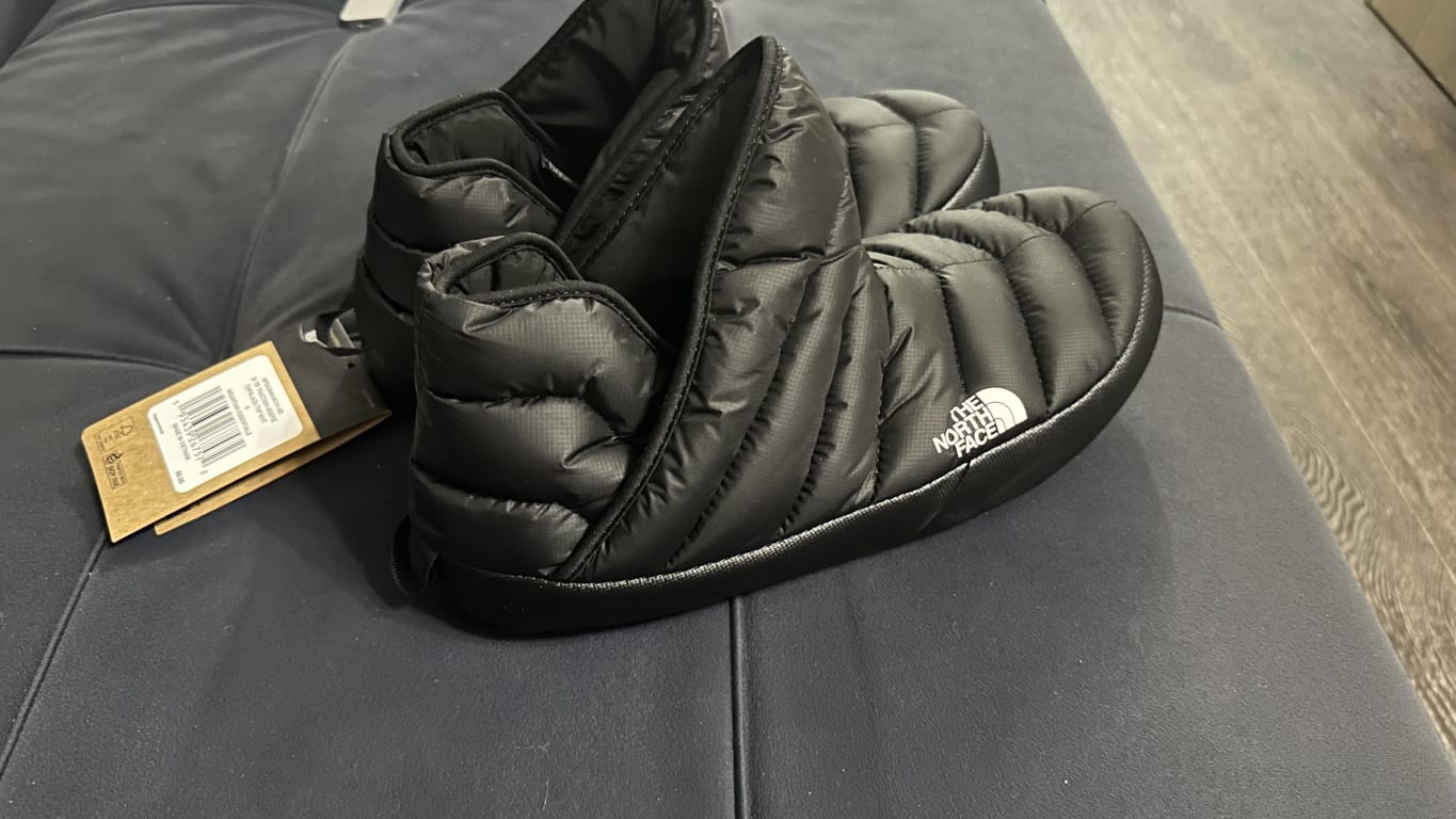 The North Face ThermoBall Traction Bootie Mens 12 Black Multi Print NF0A3MKH The North Face - Thermoball Traction Bootie in Black  main image 3