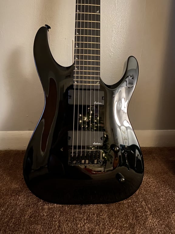 Jackson Dinky Arch Top JS22-7 DKA HT Electric Guitar Black Jackson Dinky Arch Top JS22-7 DKA HT Electric Guitar Black