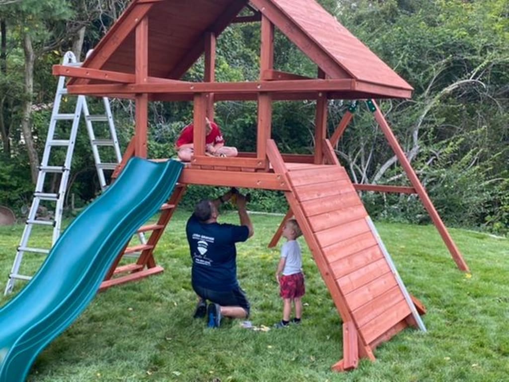 Gorilla Playsets Sun Palace II Wood Swing Set with Monkey Bars On