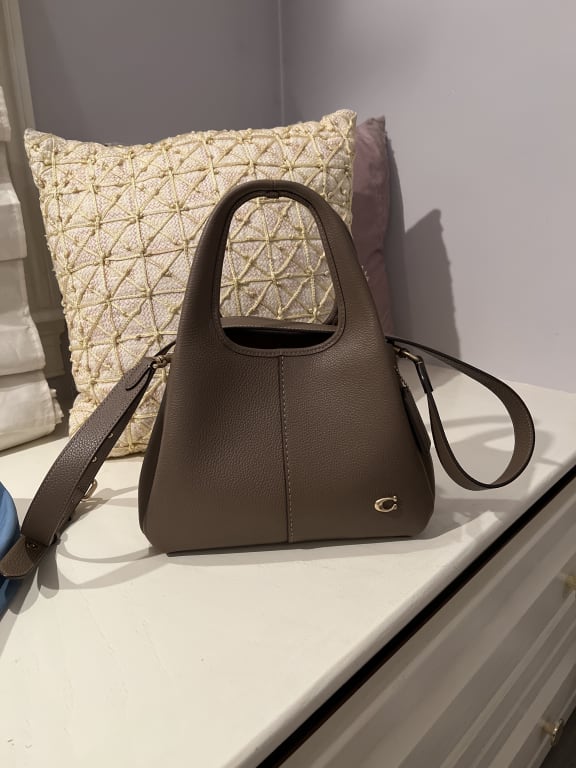 Coach Lana 23 my new fav everyday bag! : r/handbags