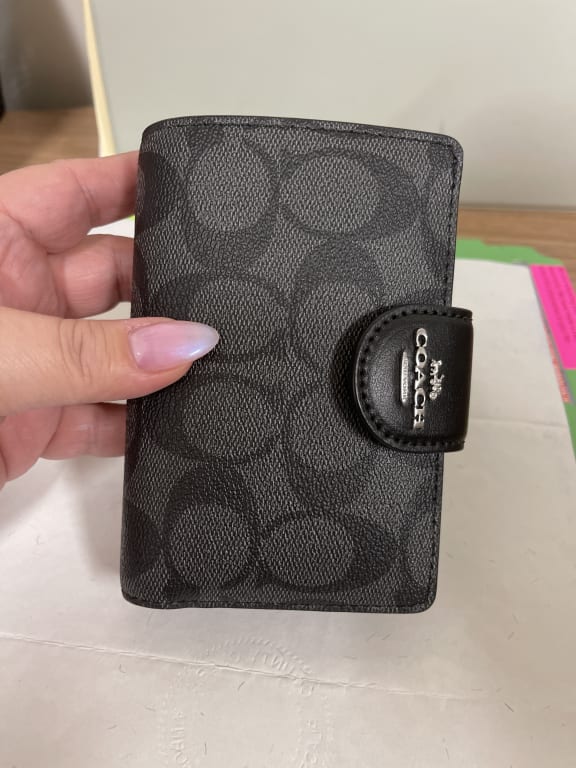 Medium Corner Zip Wallet - COACH® Outlet