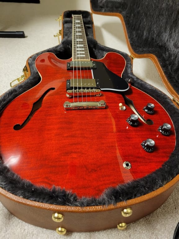 Gibson ES-335 Figured Semi-Hollow Electric Guitar Sixties Cherry