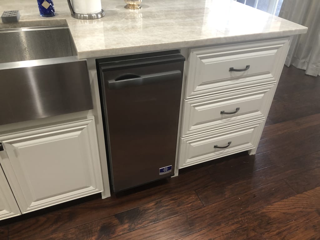 Large version of customer image