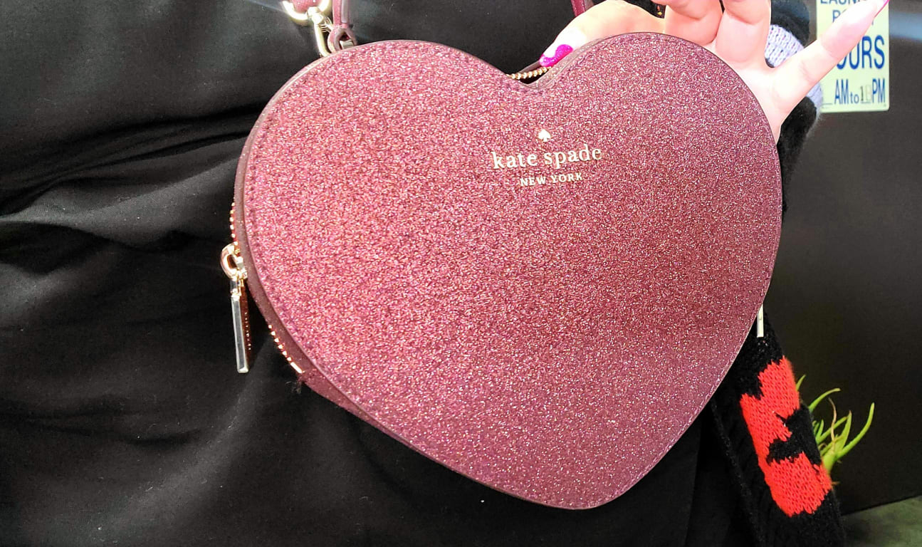 kate spade heart purse in 2023  Kate spade heart, Happy birthday