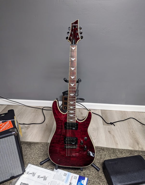 Schecter Guitar Research Omen Extreme-6 Electric Guitar Schecter Guitar Research Omen Extreme-6 Electric Guitar