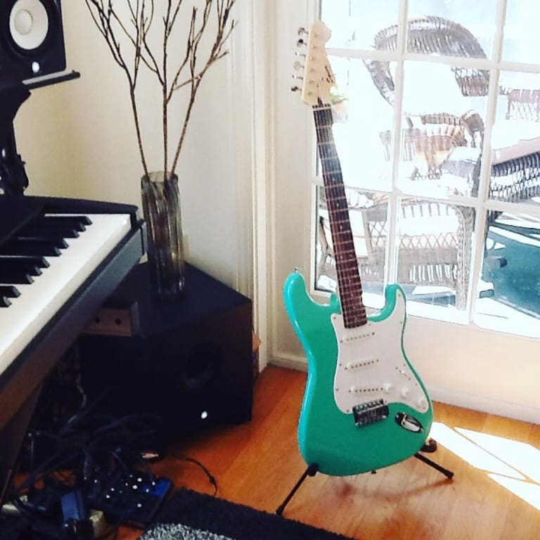 Squier Bullet Stratocaster SSS Electric Guitar with Tremolo Sea