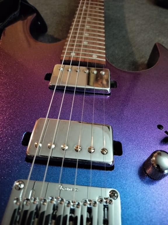 Ibanez GIO GRG121SP Electric Guitar Blue Metal Chameleon Ibanez GIO GRG121SP Electric Guitar Blue Metal Chameleon