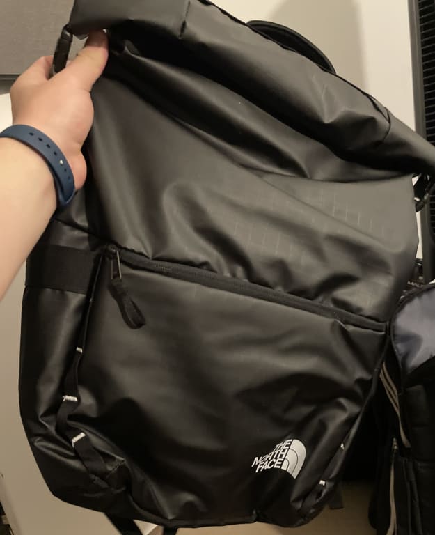 【新品・未使用品！！】THE NORTH FACE BCV ROLLTOP Amazon.com | THE NORTH FACE Base Camp Voyager Roll Top, OS
