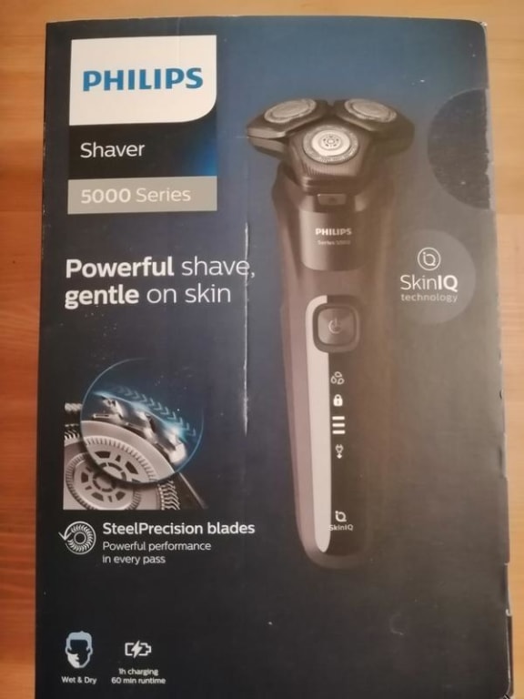 Philips S5885/25 Series 5000 Wet & Dry Men's Electric Shaver with Pop-up  Trimmer, Charging Stand and Full LED display, Midnight Blue