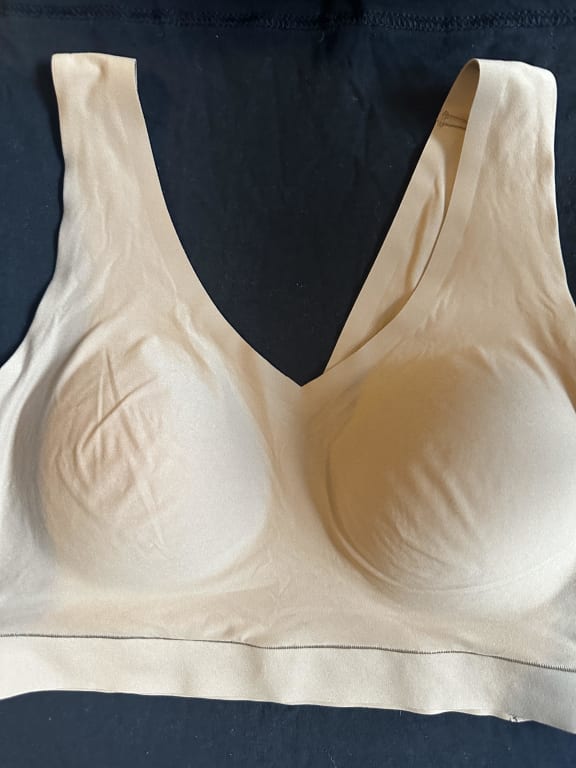 Hanes Black Bra New No Show Comfort Wire Free Tshirt - Depop