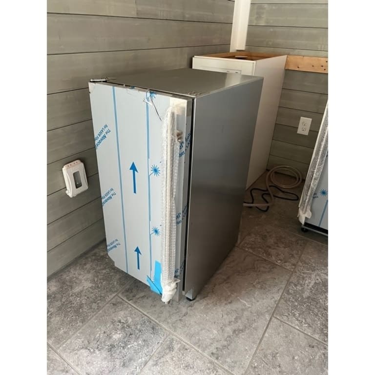 Outdoor Nugget Ice Machine 15 In Pump Reversible Hinge Stainless Solid