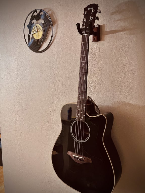 Yamaha A-Series A1M Cutaway Dreadnought Acoustic-Electric Yamaha A-Series A1M Cutaway Dreadnought Acoustic-Electric