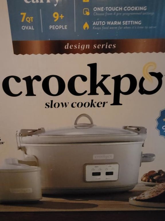  Crock Pot 4.5 Quart Manual Slow Cooker, Damask Pattern, White:  Home & Kitchen