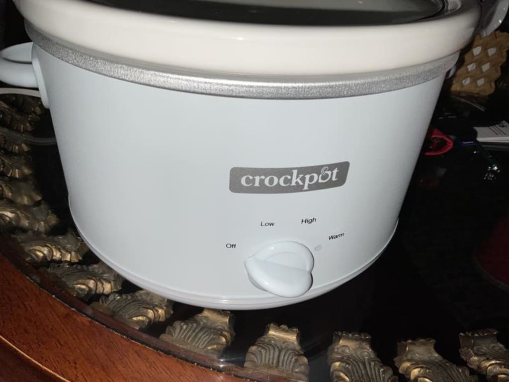 Crock-Pot® One Touch Control 4.5-Quart Lift & Serve Hinged Lid