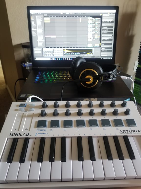 DTM・DAW ARTURIA MINILAB mkII Arturia: MiniLab MKII 25 Key Controller - Orange Limited