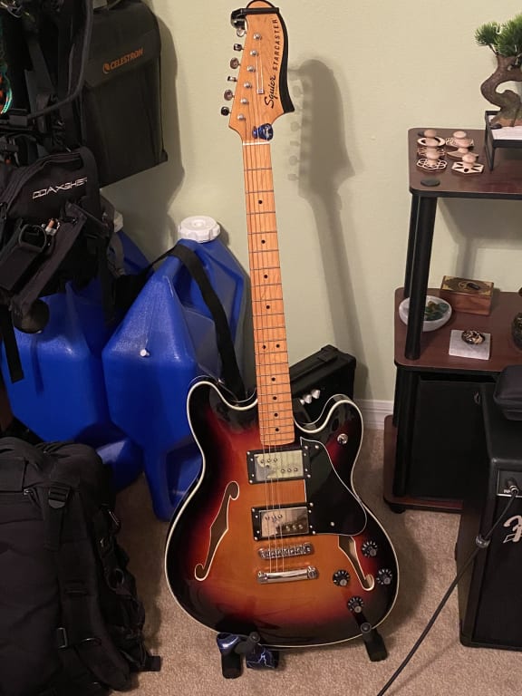 Squier Classic Vibe Starcaster Maple Fingerboard Electric Squier Classic Vibe Starcaster Maple Fingerboard Electric