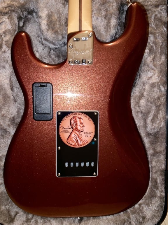 Fender Deluxe Roadhouse Stratocaster Maple Fingerboard Classic