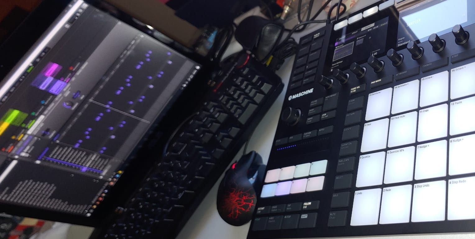 Native Instruments MASCHINE MK3 | Guitar Center Native Instruments MASCHINE MK3 | Guitar Center