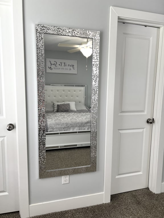 Silver Hexagon Textured Framed Rectangle Wall Mirror, 24x36
