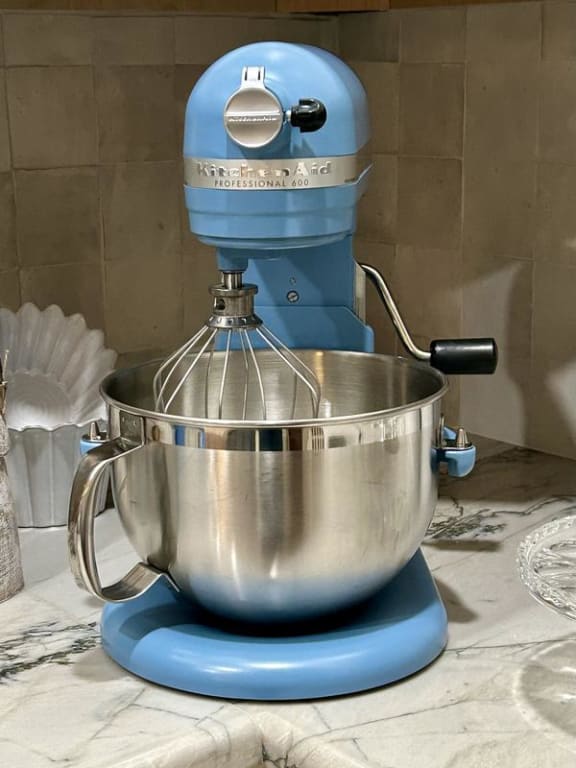 KitchenAid Professional 600 Series 6 Qt. Bowl-Lift Stand KitchenAid Professional 600 Series 6 Qt. Bowl-Lift Stand