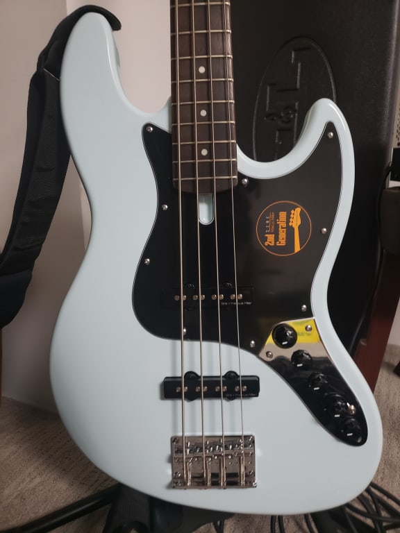 Sire Marcus Miller V3 4-String Bass Black | Guitar Center