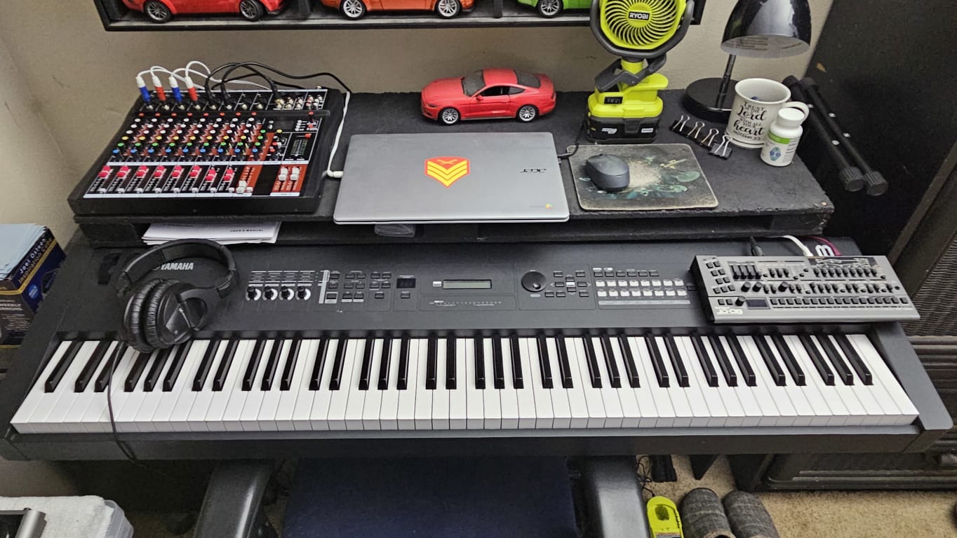 miya ページ2 34081-000_1.jpg?sw=720&sh=720&