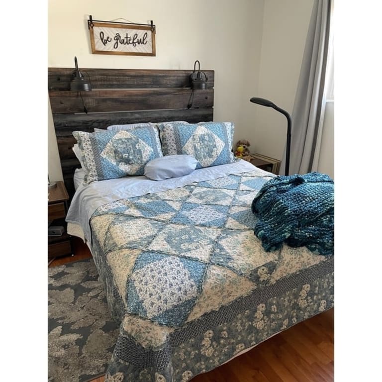 Cozy Line Monique Toile Blue Floral Patchwork 3-piece Reversible