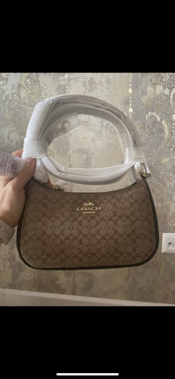 Which Coach Teri Shoulder bag should I get?🥹😅 : r/Coach