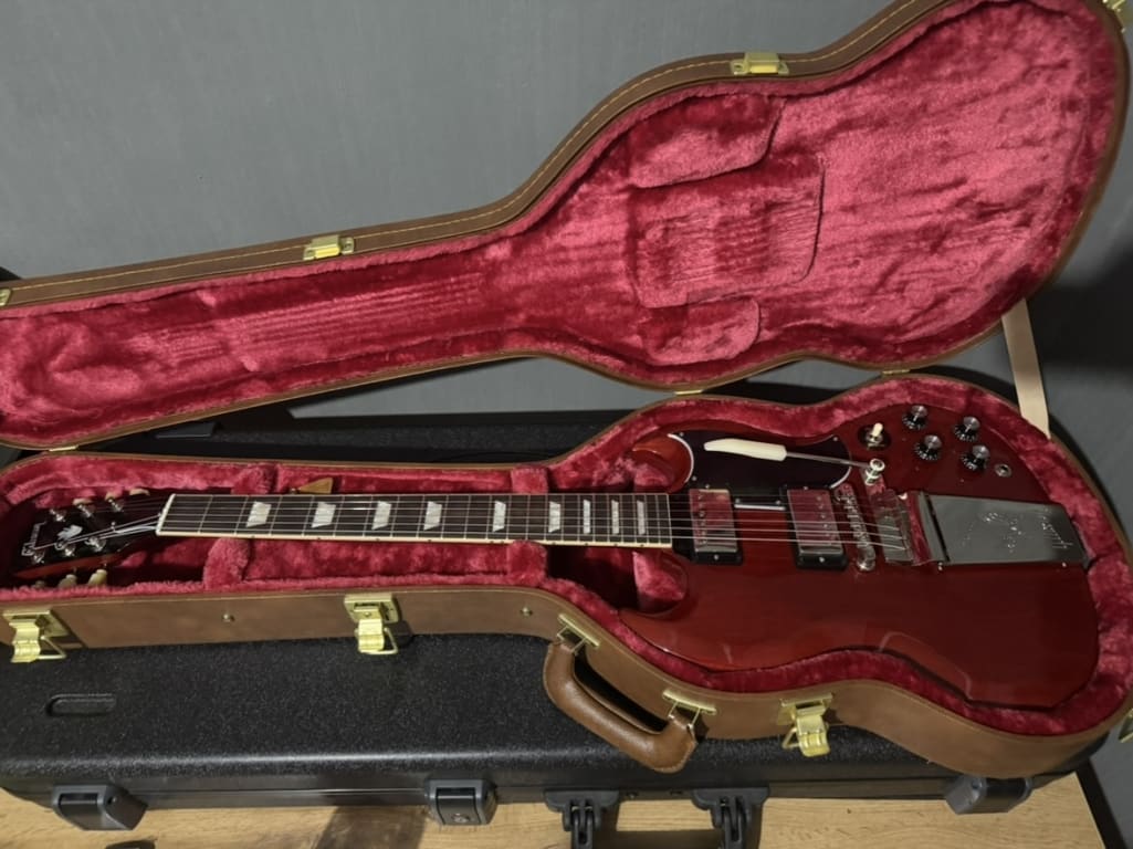 Open Box Gibson SG Standard '61 Maestro Vibrola Electric Guitar