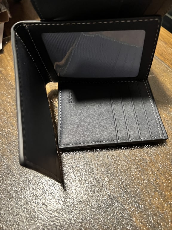 Supreme x Louis Vuitton Wallet : r/DHgate