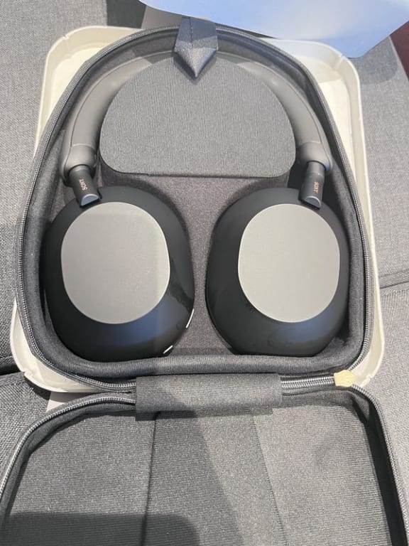 Sony WH-1000XM5 Noise Cancelling Wireless Bluetooth High