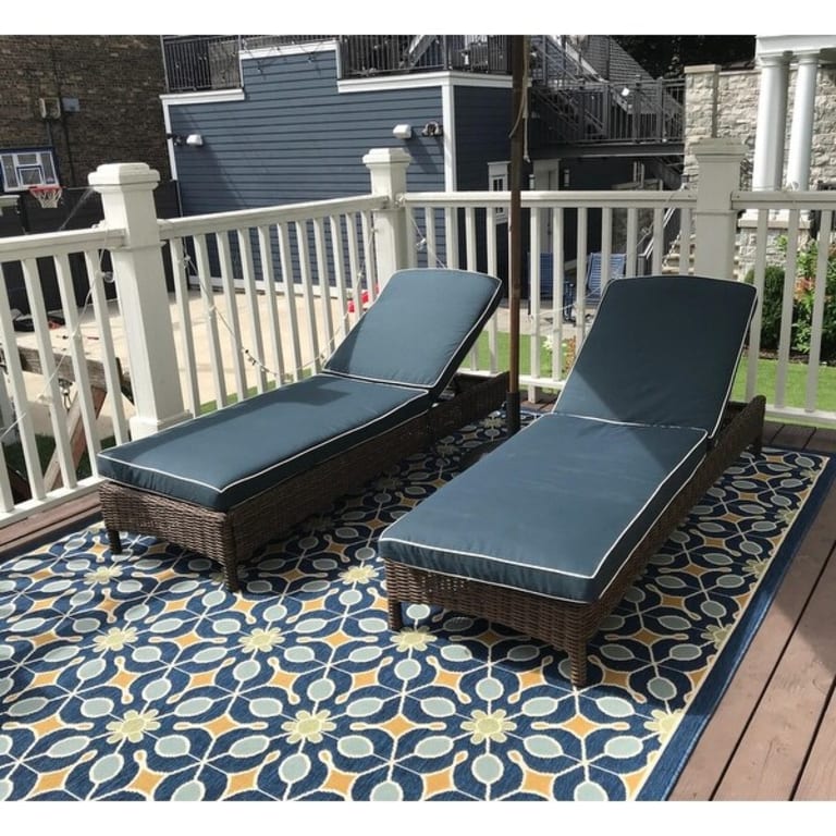 Crosley Bradenton Outdoor Wicker Chaise Lounge with Navy Cushions Bed