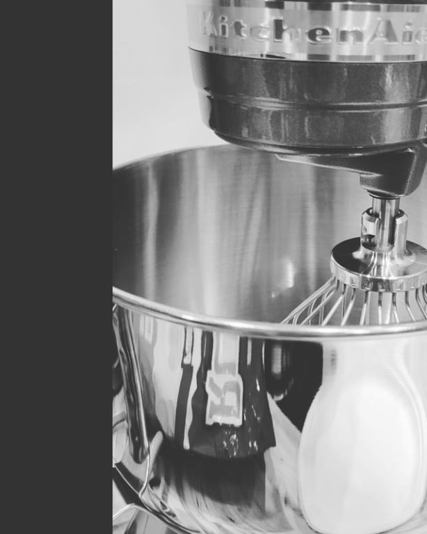 KitchenAid KSM7586PFP Pro Line 7-Quart Bowl Frosted Pearl Lift