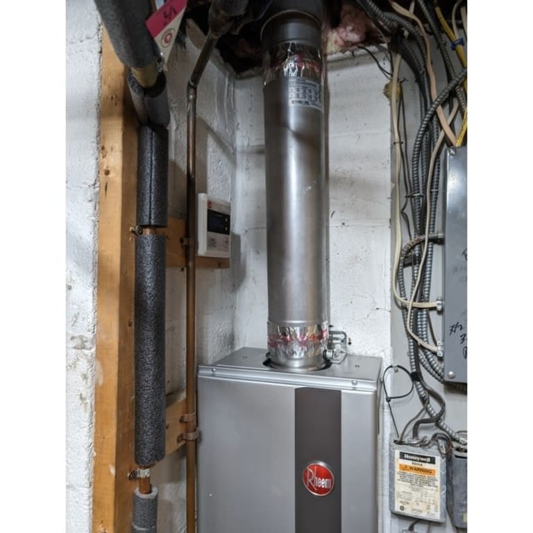 Rheem RTG70DVLN3 High Efficiency NonCondensing Indoor Tankless