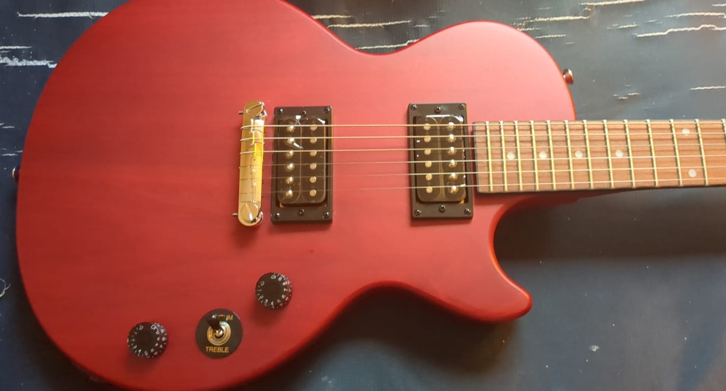 Epiphone Les Paul Special-I Electric Guitar Player Pack Worn Epiphone Les Paul Special-I Electric Guitar Player Pack Worn