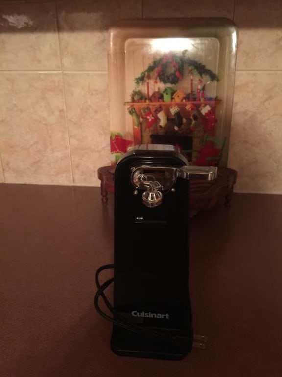 Cuisinart ® Electric Can Opener