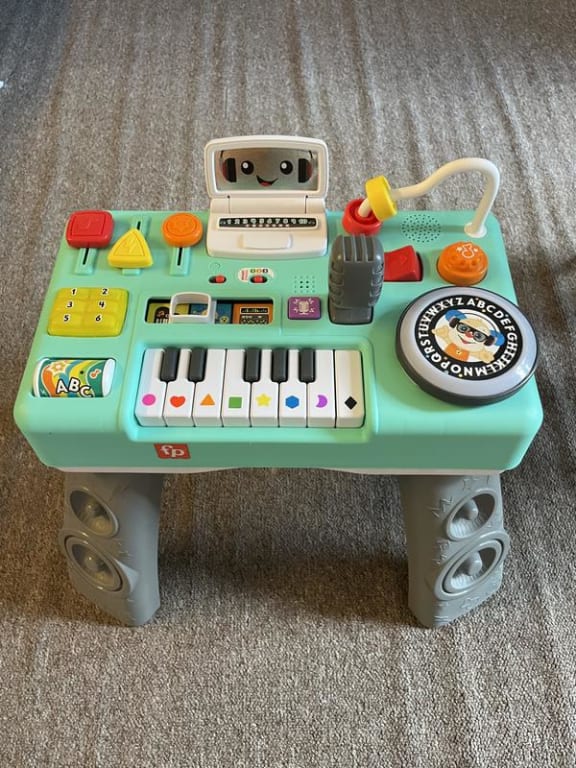 Fisher-Price Laugh & Learn Mix & Learn DJ Table, Musical Learning Toy for  Baby & Toddler, Unisex 