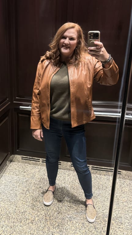Customer Image Captioned: XL, sleeves were hemmed roughly 1in.