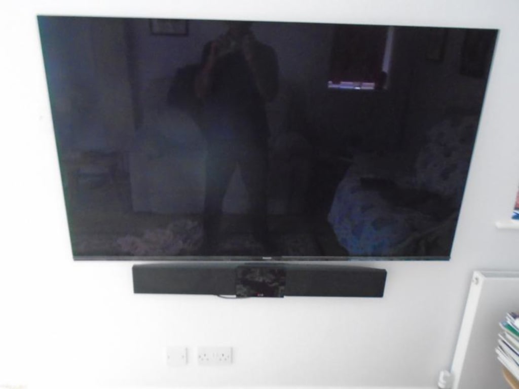 Panasonic TX-65MZ800B OLED HDR 4K Ultra HD Smart Android TV Panasonic TX-65MZ800B OLED HDR 4K Ultra HD Smart Android TV