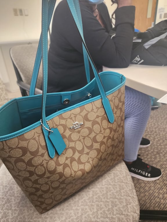 Coach 5696 City Tote in Signature Canvas