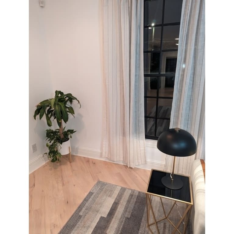 Gianna Modern White Planters (Set of 2) - On Sale - Bed Bath & Beyond