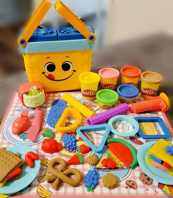 John Lewis Exclusive Play-Doh Create N' Store Big Bucket Storage Set