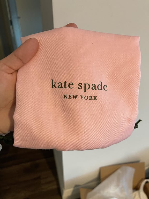 Kate Spade Louise Medium Dome Crossbody Bag in Black pxrub254 –