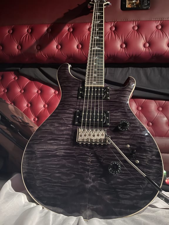 PRS SE Custom 24 Quilted Carved Top With Ebony Fingerboard
